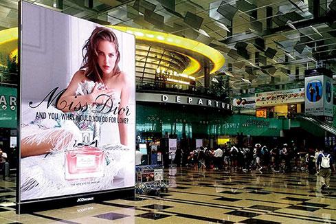 AOTO LED Display Showcase the Most Prestigious Brands at Singapore Changi Airport